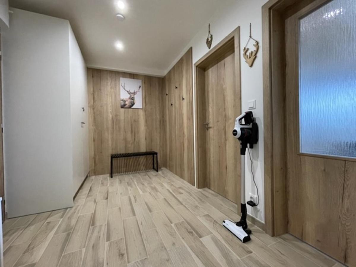 Klinovec Apartments Luxury Loučná pod Klínovcem Екстериор снимка